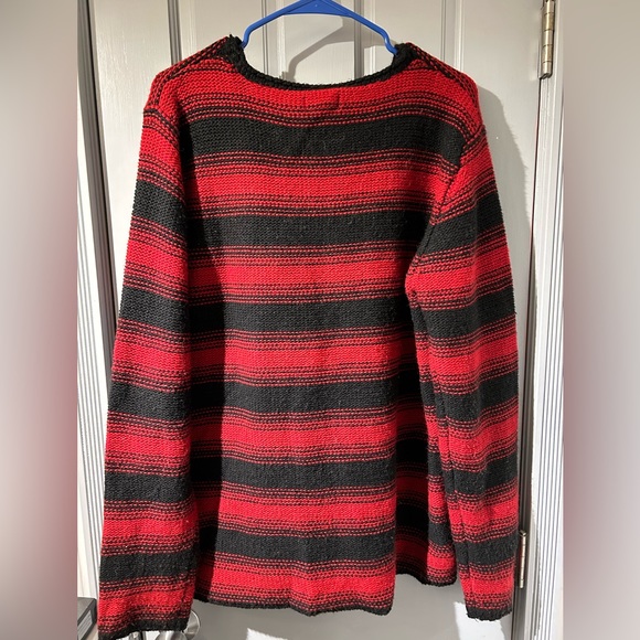 Forever 21 Men Red & Black Crewneck Sweater - Picture 4 of 5